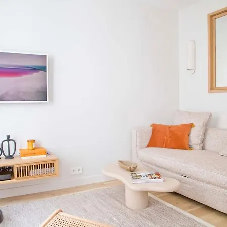 Wonderful Luxury And Design In Mouffetard Apartment *